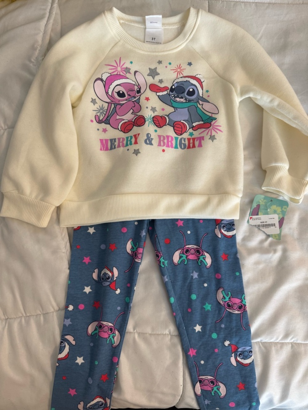 Disney Kids 'Merry & Bright' Cream Pullover and Blue Stitch Leggings Set NWT 3T